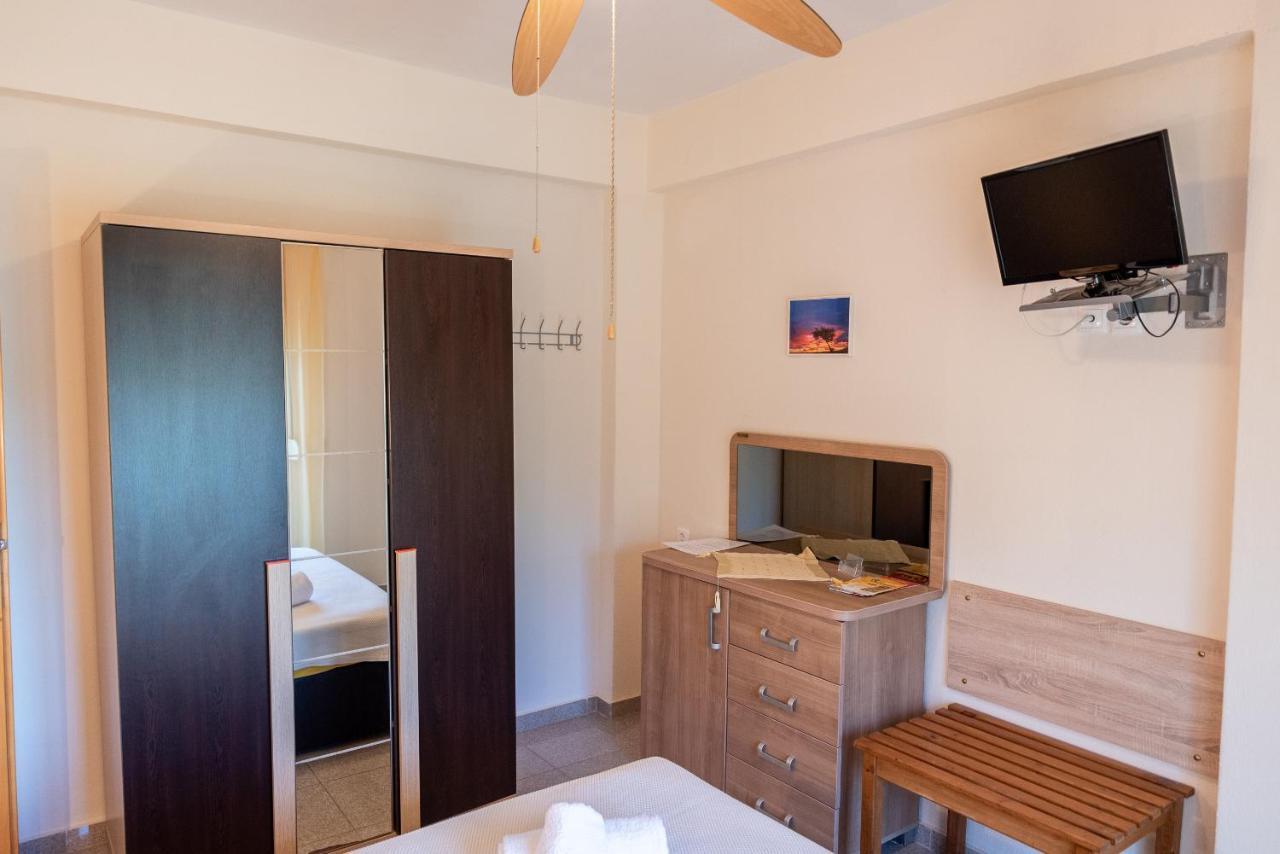 Nikos Apartments Ormos Panagias Eksteriør billede