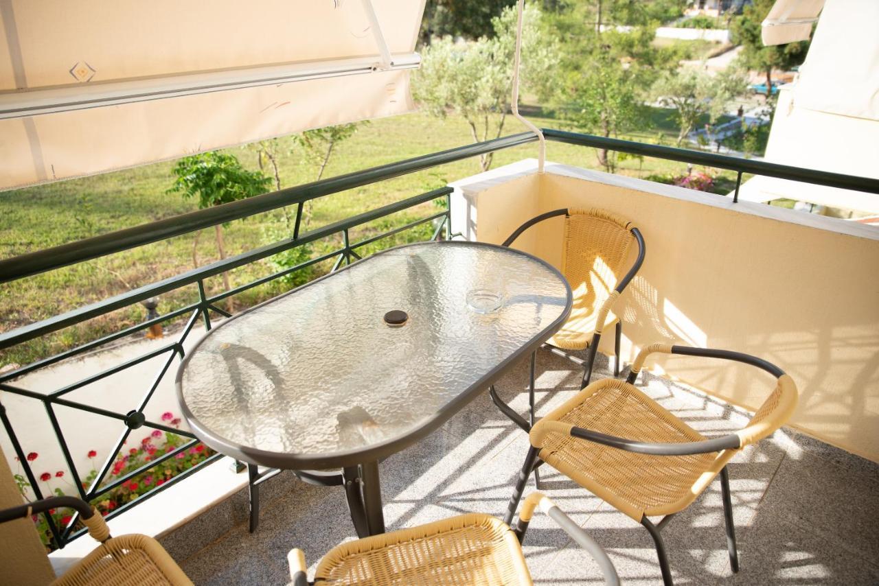 Nikos Apartments Ormos Panagias Eksteriør billede