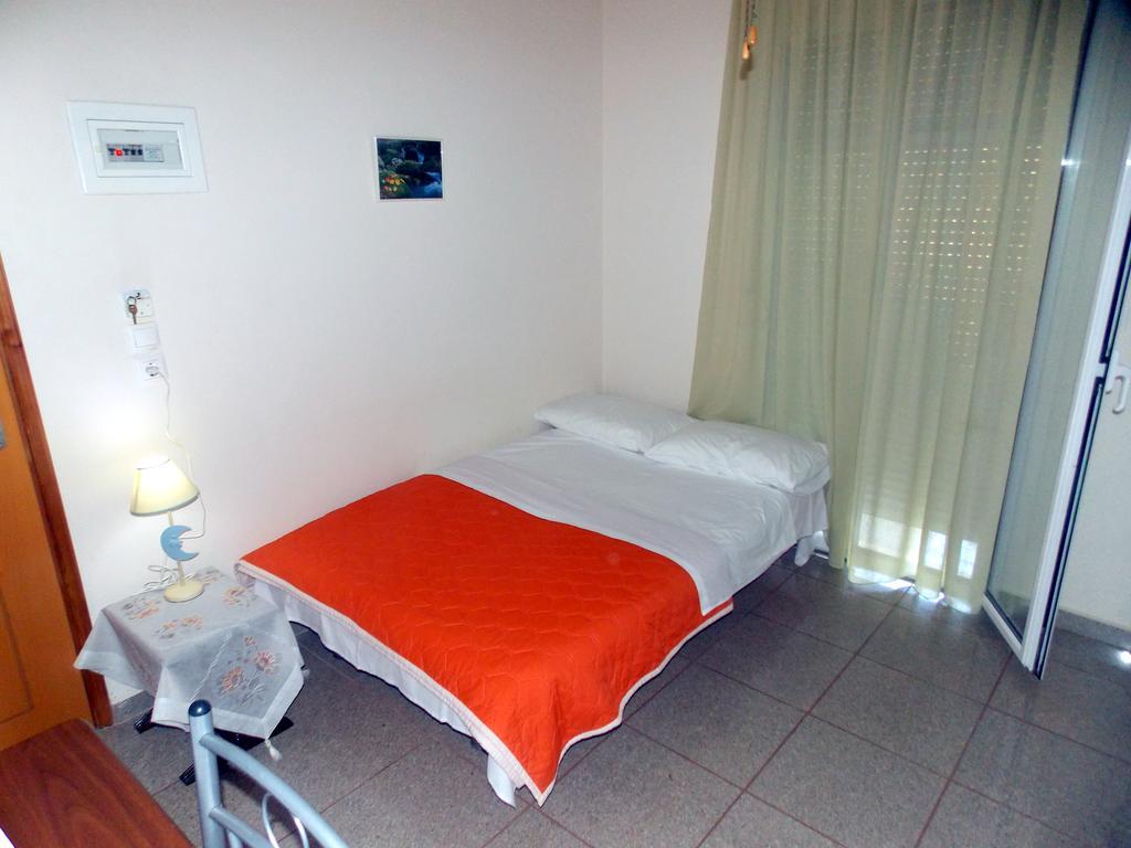 Nikos Apartments Ormos Panagias Eksteriør billede
