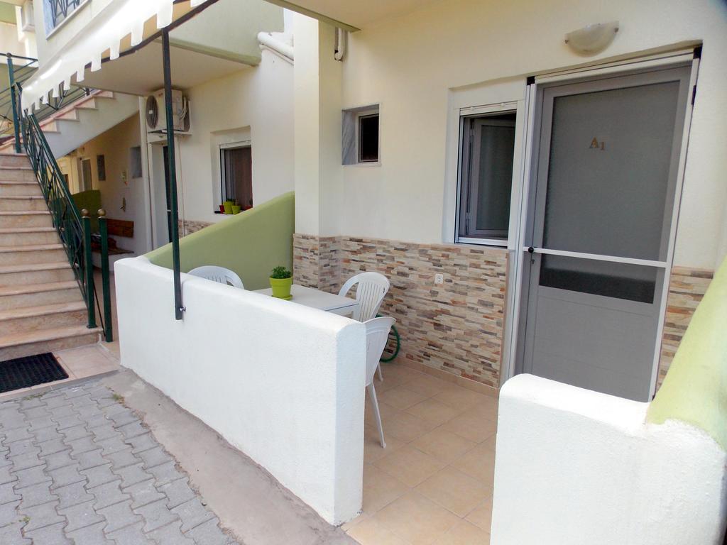 Nikos Apartments Ormos Panagias Eksteriør billede