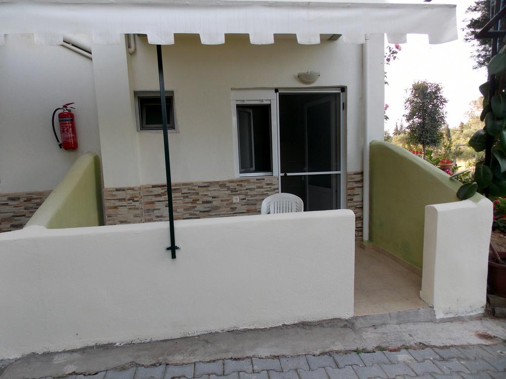 Nikos Apartments Ormos Panagias Eksteriør billede
