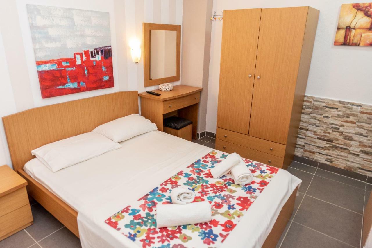 Nikos Apartments Ormos Panagias Eksteriør billede